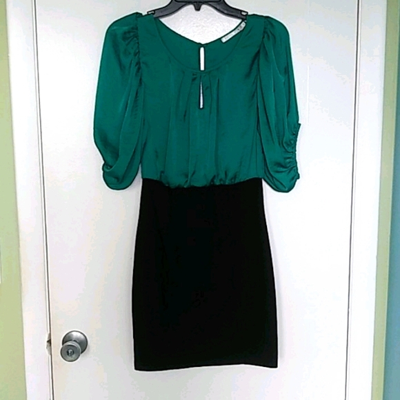 HAVE Pencil Skirt Dress. - Picture 2 of 6